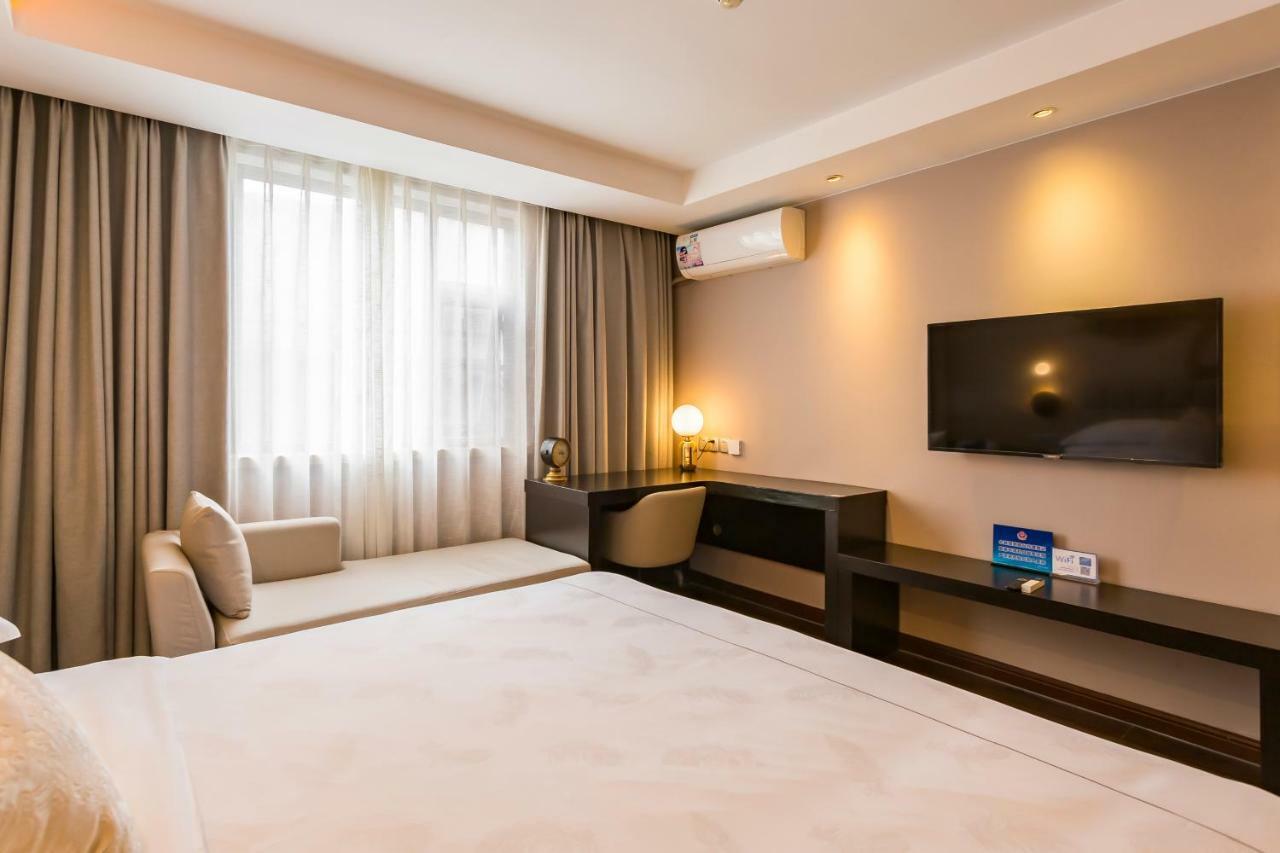 Jingli Hongyizhan Hotel Beijing Sanlitun Exterior photo