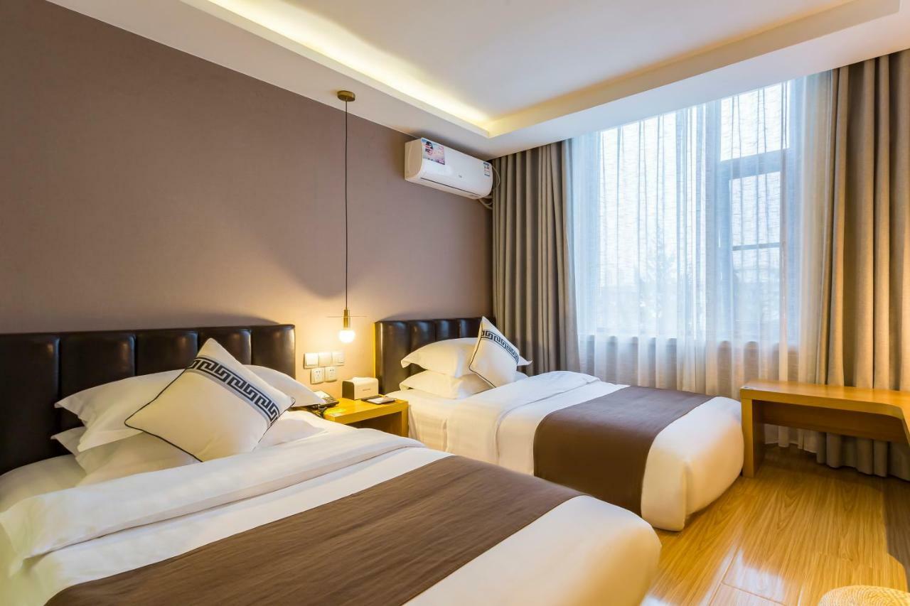 Jingli Hongyizhan Hotel Beijing Sanlitun Exterior photo